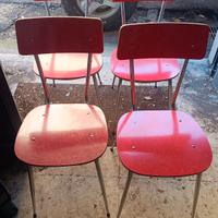 sedie in metallo e formica del 1950 color rosso