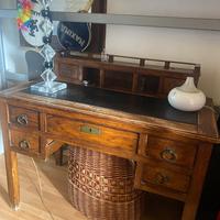Scrivania d’epoca