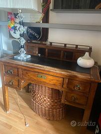 Scrivania d’epoca