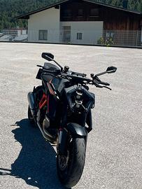 Ktm 1390 superduke r