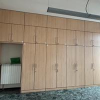 Armadio da ufficio a tutta parete in perfetto stat