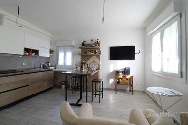 CASA SEMINDIPENDENTE A MIRANDOLA