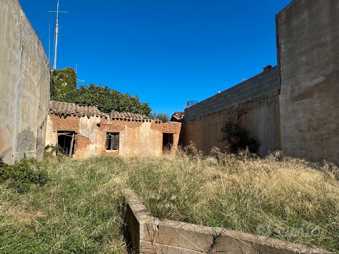 Rudere con annesso terreno edificabile - Vista 4