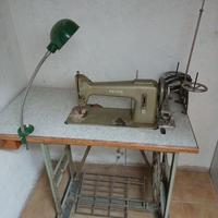 Macchina da cucire Necchi