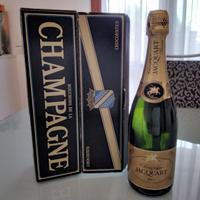 Bottiglia di champagne Jacquart porta cioccolatini