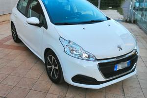 Peugeot 208 Bluehdi Sport