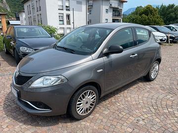 Lancia Ypsilon Nera – Anno 2016
