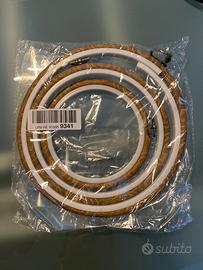 Anelli da ricamo in finto legno