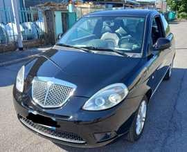 Lancia ypsilon 1.2 E5 Platinum neopatentati
