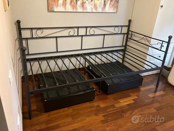 letto metallo nero con contenitore sotto letto