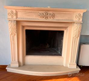Cornice camino in pietra