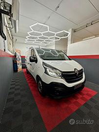 Renault Trafic T29 2.0 dCi 120CV PC-TN Furgon...