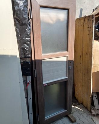 portoncino ingresso PVC rehau
