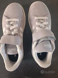 Adidas Grand Court sneakers in pelle