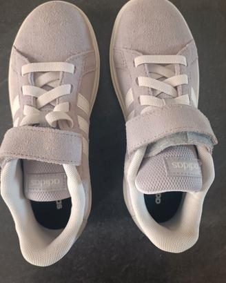 Adidas Grand Court sneakers in pelle