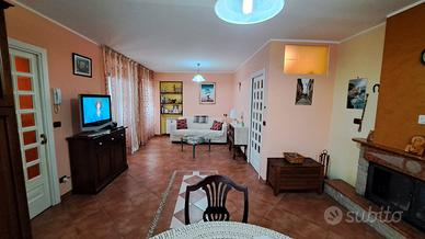 Montefortino - Luminoso trilocale vista Sibillini