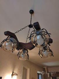 Lampadario con 4 applique stile rustico. 