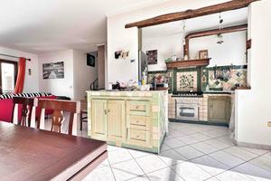 3 LOCALI A ANGUILLARA SABAZIA