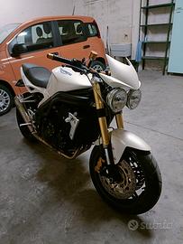 Triumph Speed triple