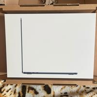 apple macbook M4 2025