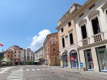 3 LOCALI A SCHIO
