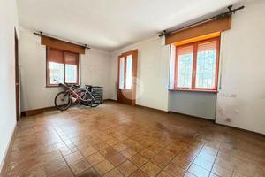 2 LOCALI A CAMISANO