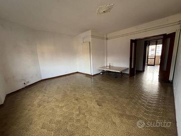 Appartamento di 130 m² con 3 locali e box auto a M