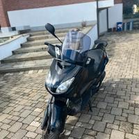 Scooter Xmax 125 nero