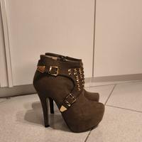 stivaletto fango con intarsi colore oro
