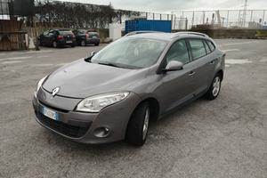 MEGANE SW 1.5 Diesel € 2.000