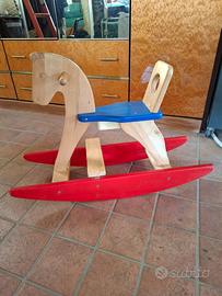 Cavalluccio in legno