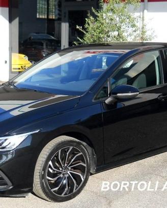 VOLKSWAGEN Golf 1.0 eTSI 14.000 KM EVO DSG LIFE