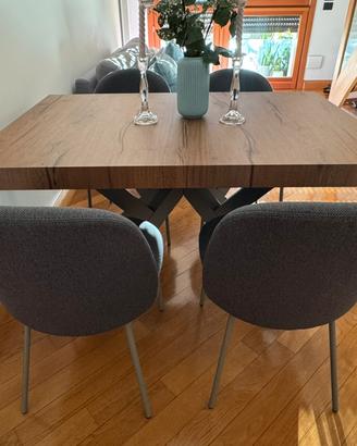 Tavolo Calligaris allungabile e 4 sedie Connubia