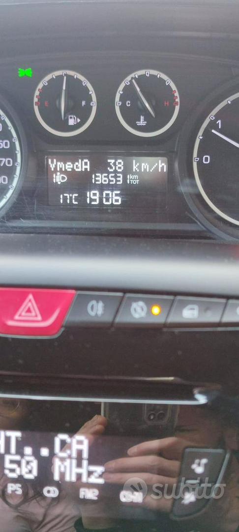 Lancia Ypsilon 2015 photo 4