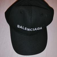 Cappello Nero Balenciaga Nuovo. 