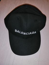 Cappello Nero Balenciaga Nuovo. 