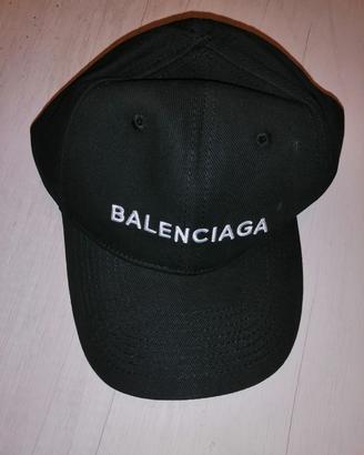 Cappello Nero Balenciaga Nuovo. 