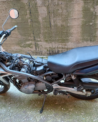 Kawasaki ER 5 del 2005