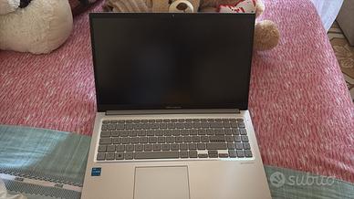 ASUS VivoBook i
