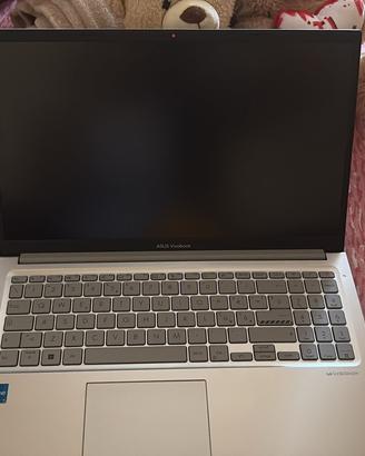 ASUS VivoBook i