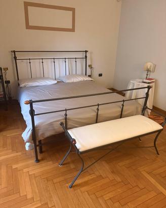 Letto completo in ferro battuto con panca