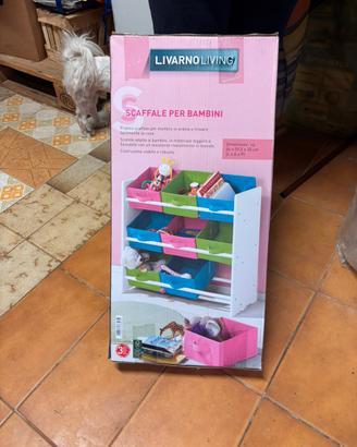 Scaffale per giocattoli