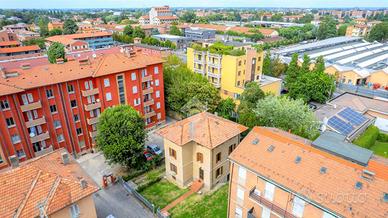VILLA SINGOLA A REGGIO NELL'EMILIA