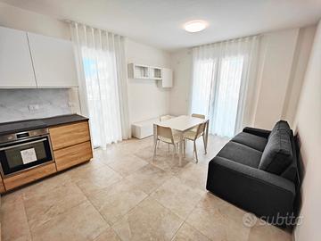NUOVO con 2 camere box auto e terrazzo