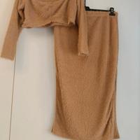 completo gonna lunga e top 