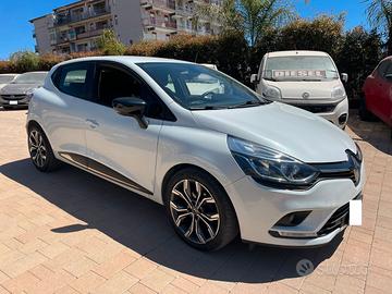 RENAULT Clio "Finanziabile Senza Busta Paga"