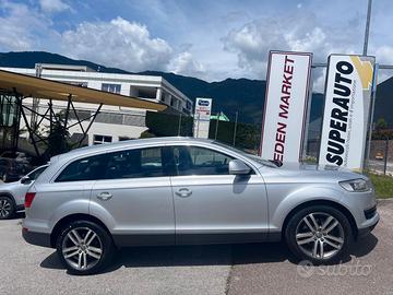 Audi Q7 3.0 V6 TDI 233CV quattro tiptronic