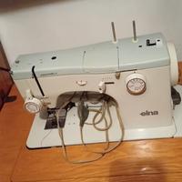 Elna Supermatic con mobile e accessori