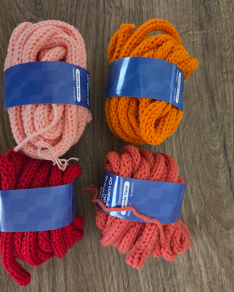 Set 4 Gomitoli tricotin colori vari