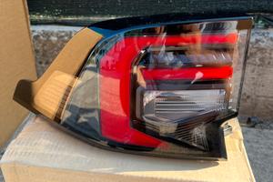 Fanale posteriore sinistro kia sportage 2026
